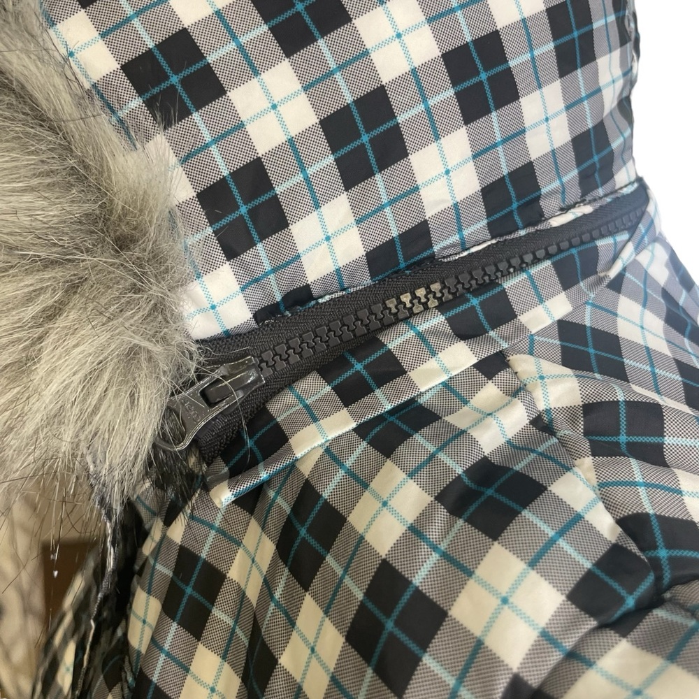 Aeropostale Checkered Vest with Faux Fur Trim - Picture 5 of 11